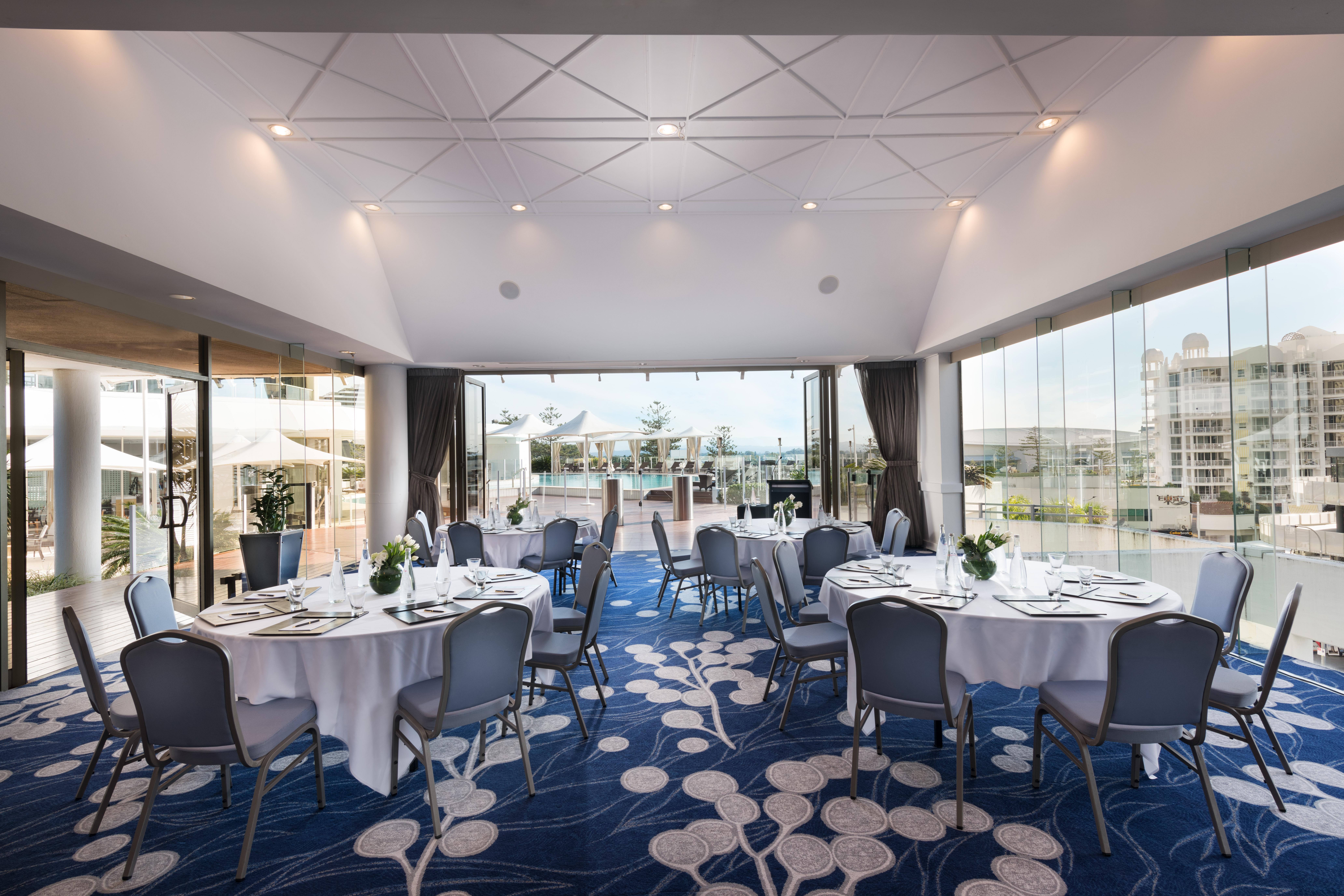 Sofitel Gold Coast Broadbeach Exterior foto The Sky Bar